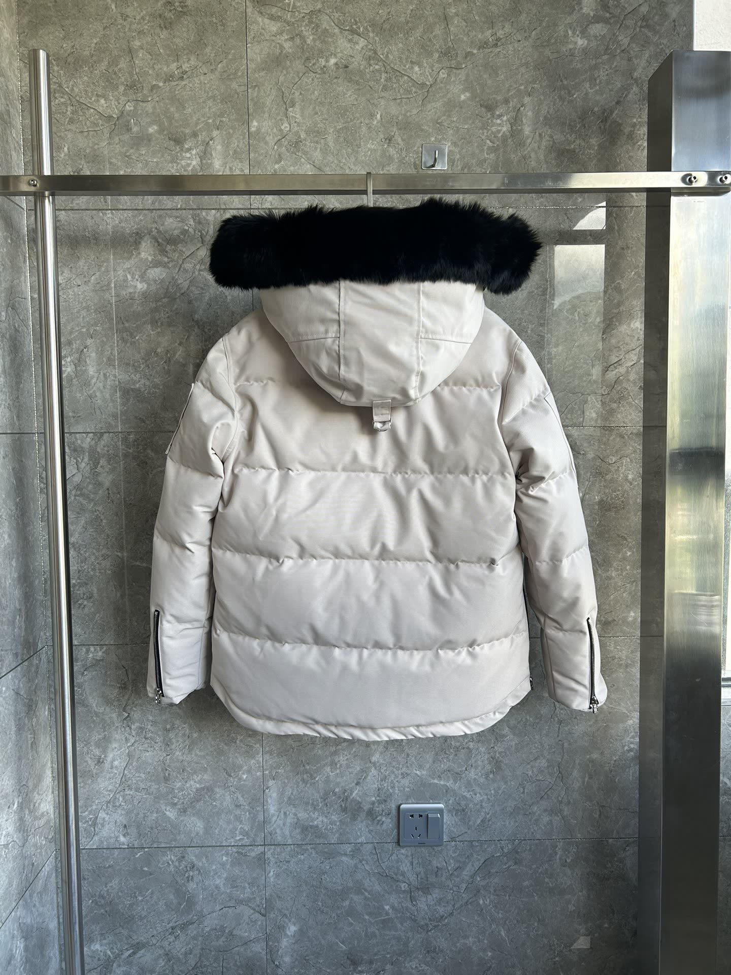 Moose Knuckles Hooded Puffer Jacket Moose Knuckles Hooded Puffer Jacket